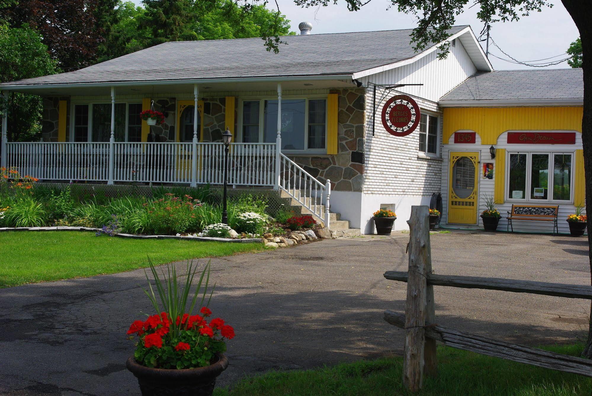 Atelier Galerie Anne Drouin Peinture & Pension Sainte-Julie Eksteriør billede